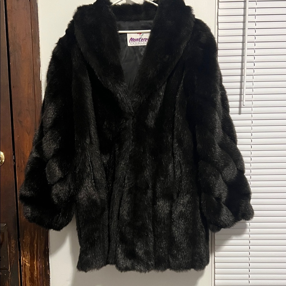 Montecore Women's Elegant Black Teddy Jacket